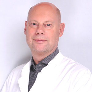 格兰·赫尔加森博士Dr. Göran Helgason
